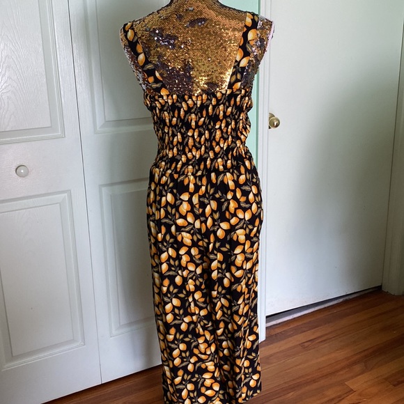 Loft lemon print jump. Gently used. - Picture 2 of 4